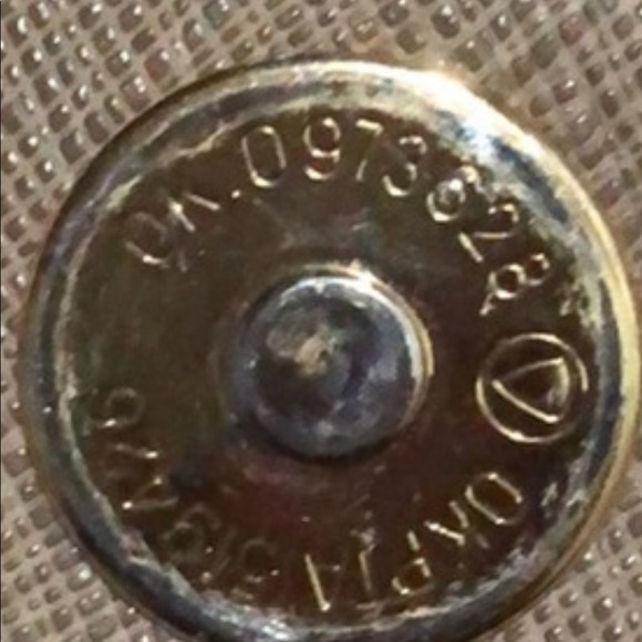 Authentic mikel kors bag with authenticity code written on buttons - Picture 9 of 9